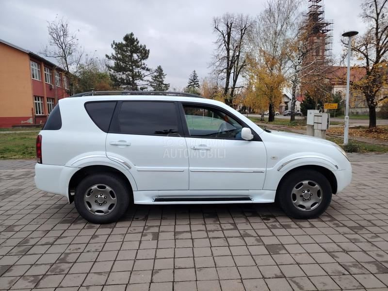 SsangYong Rexton 2.7