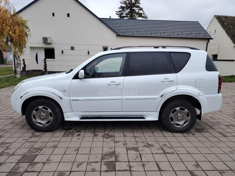 SsangYong Rexton 2.7