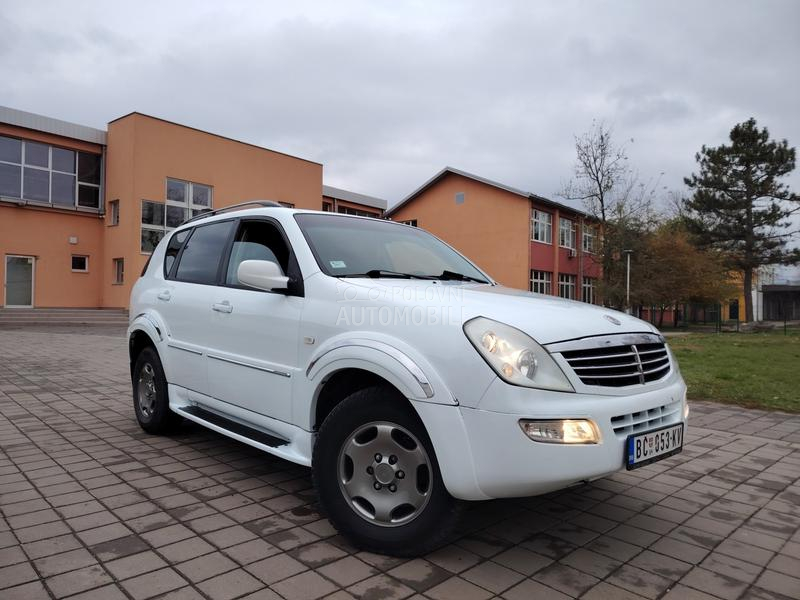 SsangYong Rexton 2.7