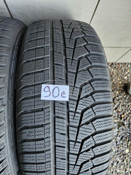 Hankook 205/55 R17 Zimska