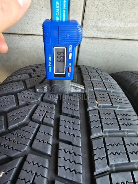 Hankook 205/55 R17 Zimska