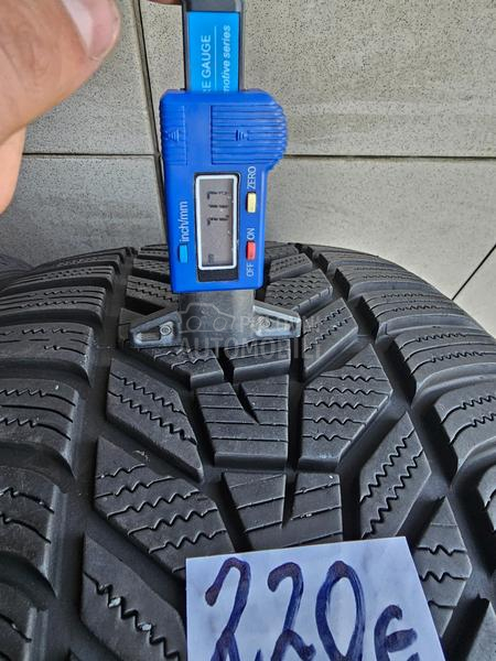 Hankook 235/35 R20 Zimska