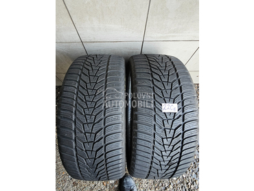 Hankook 235/35 R20 Zimska