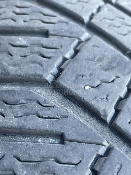 Continental 215/65 R16 Zimska