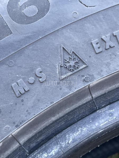 Continental 215/65 R16 Zimska