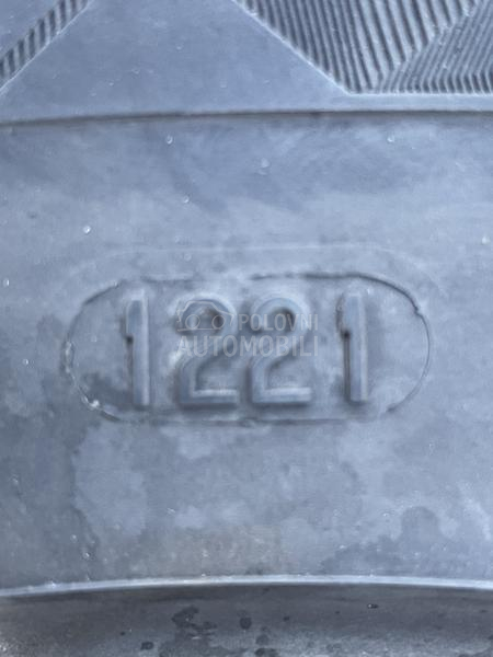 Continental 215/65 R16 Zimska