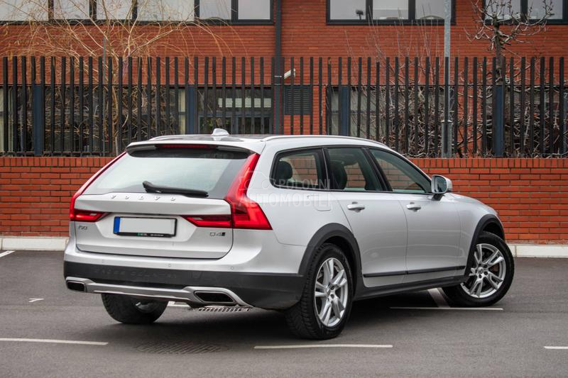 Volvo V90 Cross Country AWD