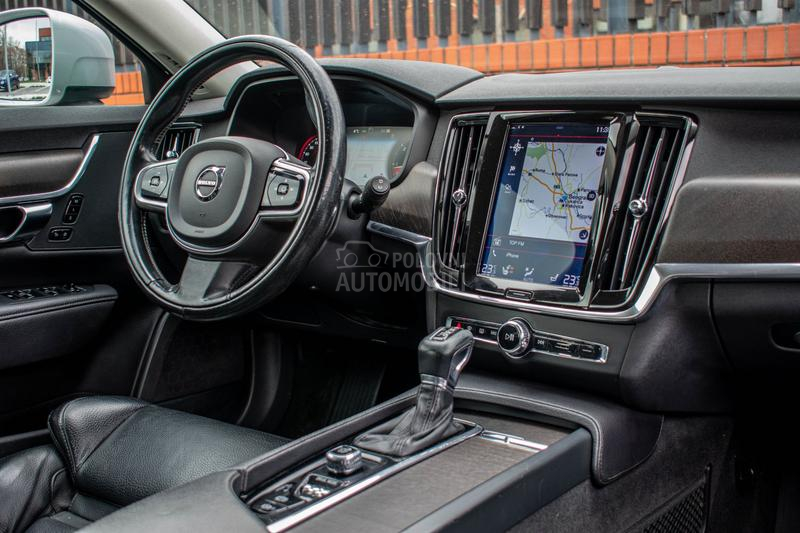 Volvo V90 Cross Country AWD