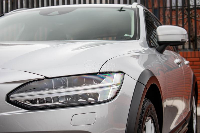 Volvo V90 Cross Country AWD