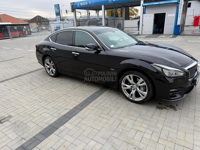 Infiniti Q70 S