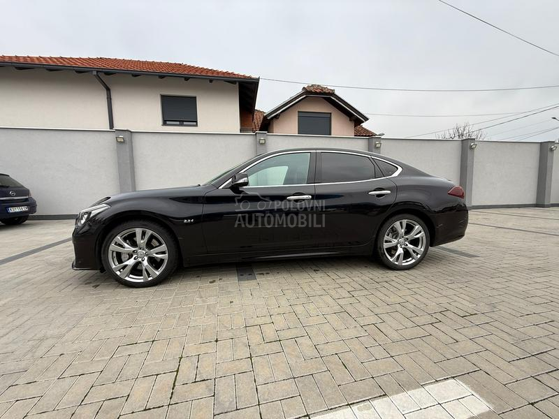 Infiniti Q70 S