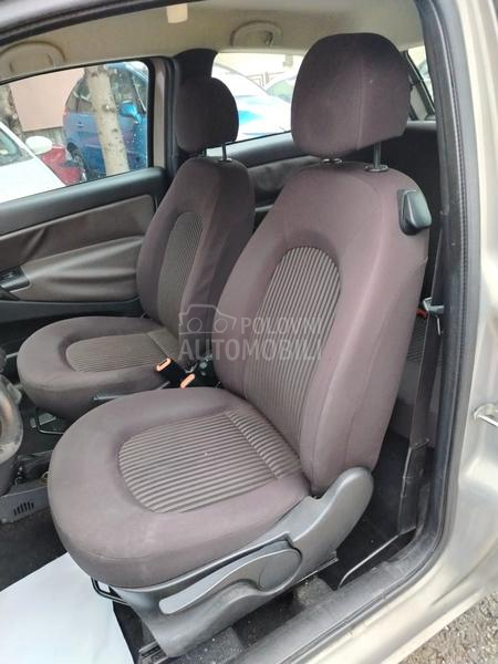 Lancia Ypsilon 1.4 TNG