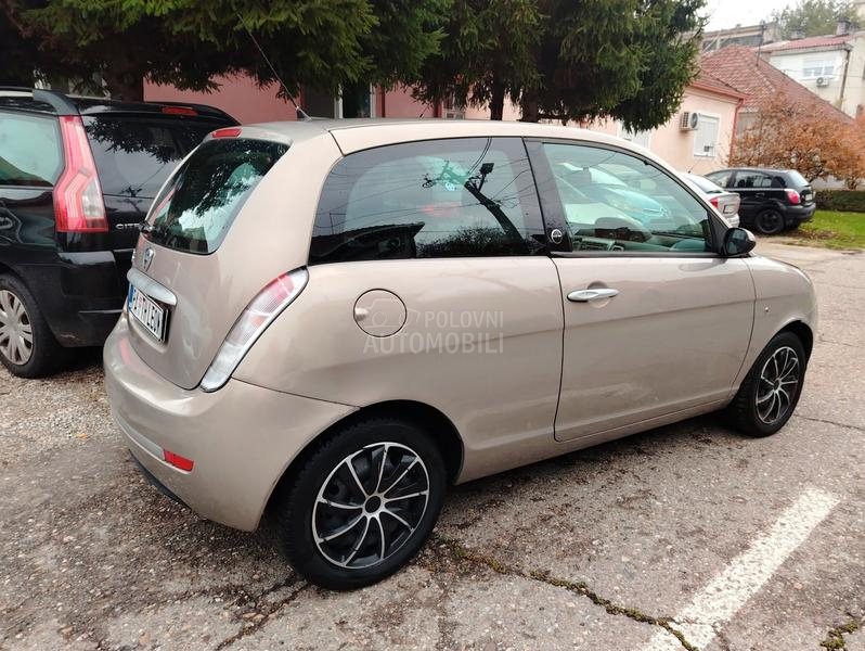 Lancia Ypsilon 1.4 TNG