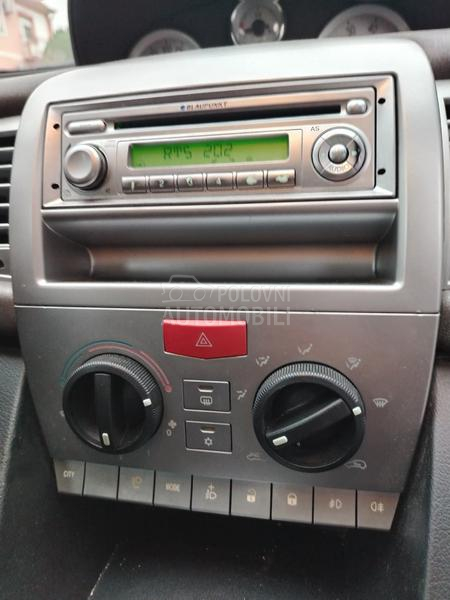 Lancia Ypsilon 1.4 TNG