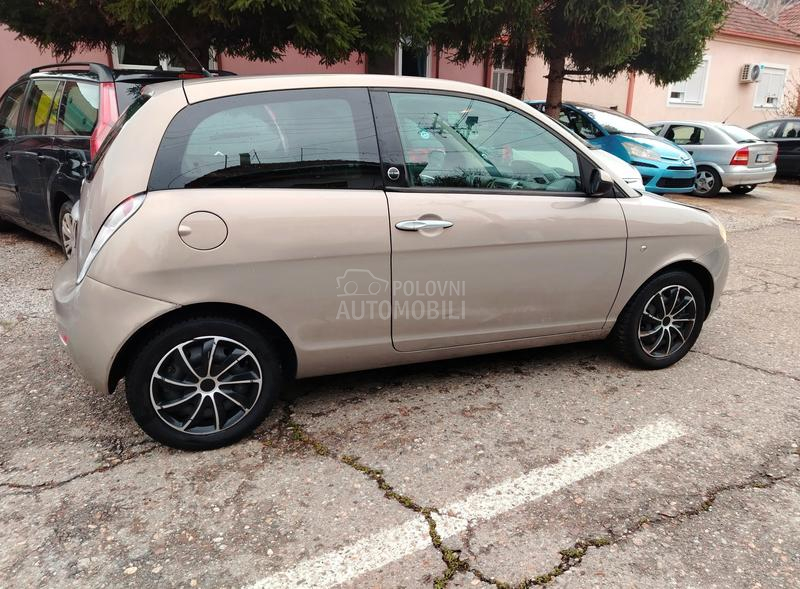 Lancia Ypsilon 1.4 TNG