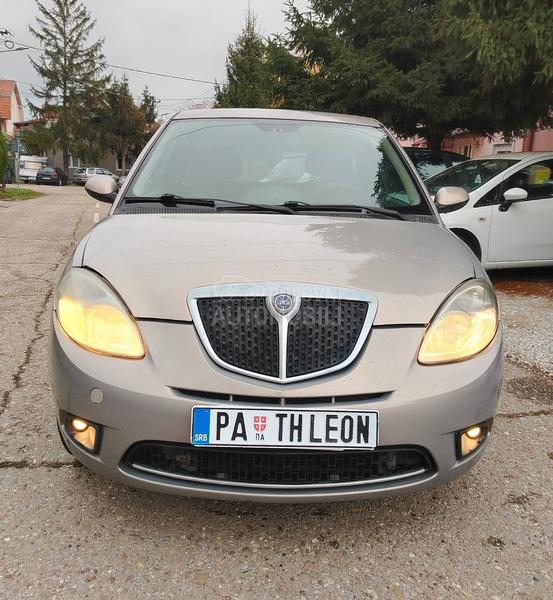 Lancia Ypsilon 1.4 TNG