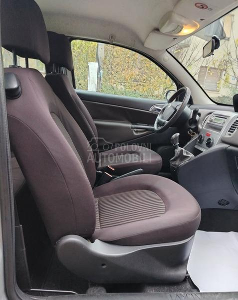 Lancia Ypsilon 1.4 TNG