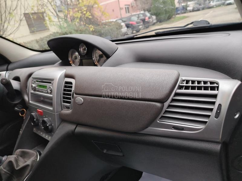 Lancia Ypsilon 1.4 TNG