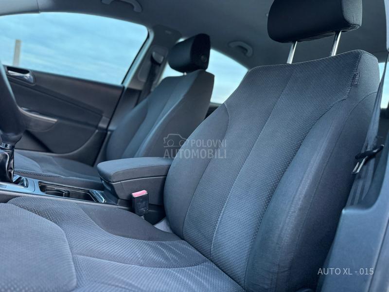 Volkswagen Passat B6 1.9 TDI // HIGHLINE