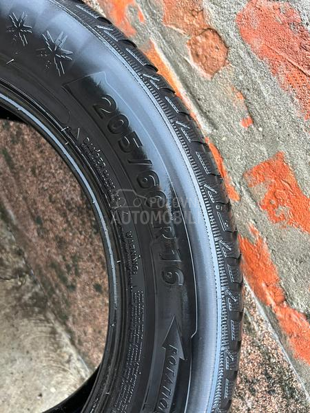Michelin 205/60 R16 Zimska