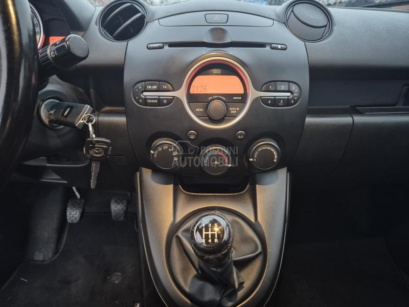 Mazda 2 1.5