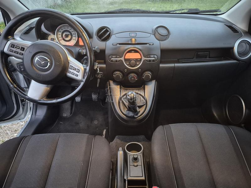 Mazda 2 1.5