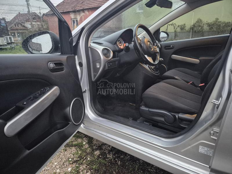 Mazda 2 1.5