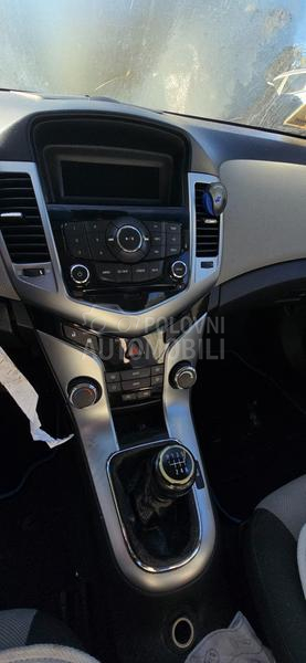 Delovi za Chevrolet Cruze Z20D1 2012. god.