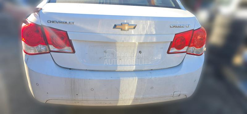 Delovi za Chevrolet Cruze Z20D1 2012. god.