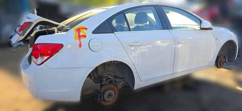 Delovi za Chevrolet Cruze Z20D1 2012. god.