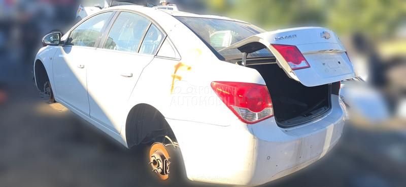Delovi za Chevrolet Cruze Z20D1 2012. god.