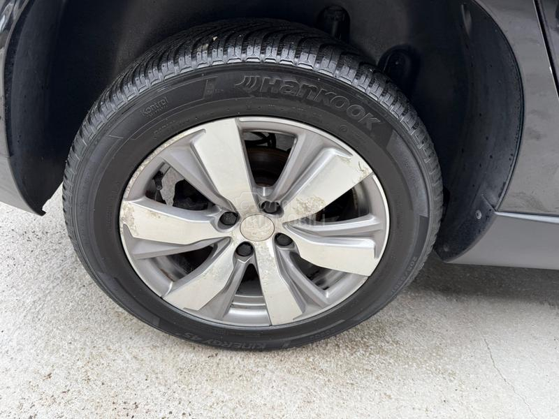 Peugeot 2008 1.6HDI ALLURE/LED