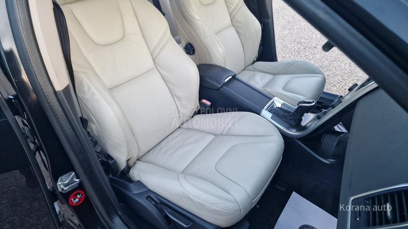 Volvo XC60 2.4 D5 AWD SUMMUM