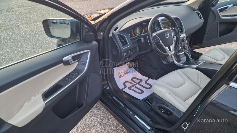 Volvo XC60 2.4 D5 AWD SUMMUM
