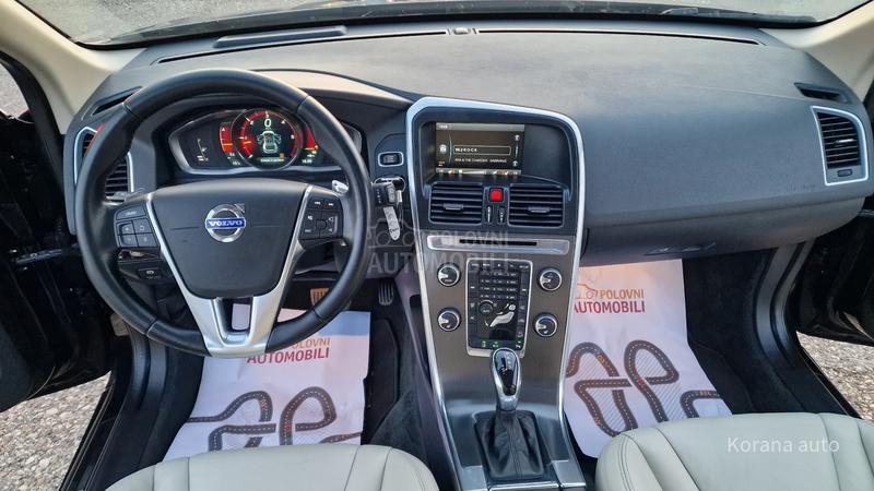 Volvo XC60 2.4 D5 AWD SUMMUM