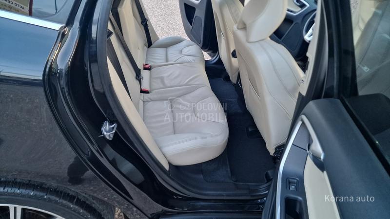 Volvo XC60 2.4 D5 AWD SUMMUM