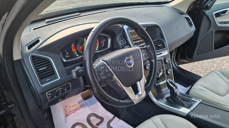 Volvo XC60 2.4 D5 AWD SUMMUM