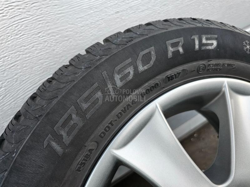 Vredestein 185/60 R15 Zimska