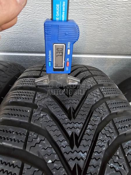 Vredestein 185/60 R15 Zimska