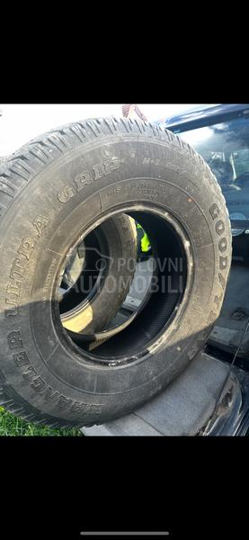 Goodyear 255/75 R15 Zimska