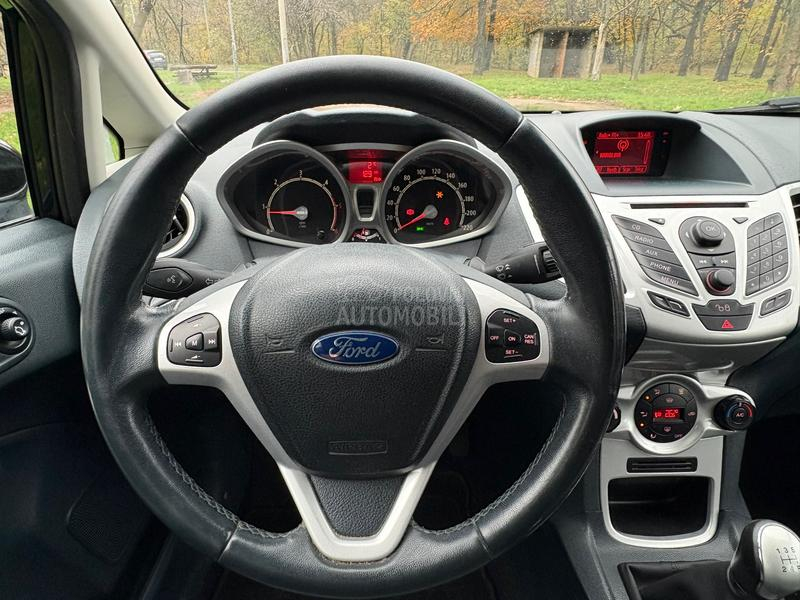 Ford Fiesta 1.6tdci titanium