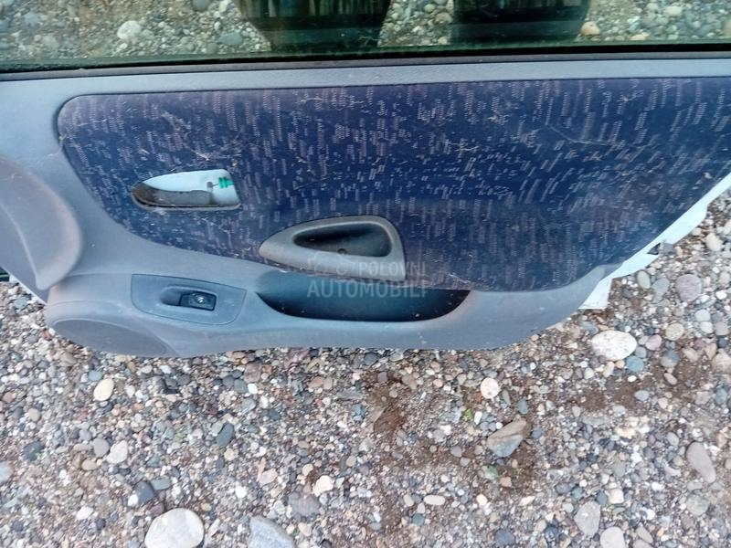 Prednji desni podizac motorce