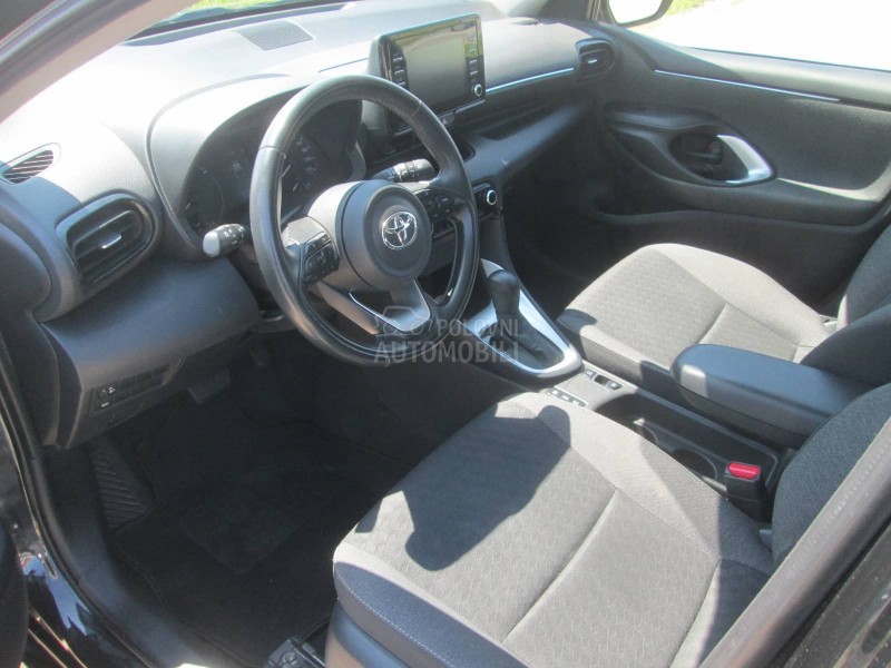 Toyota Yaris 1.5 HYBRIDE