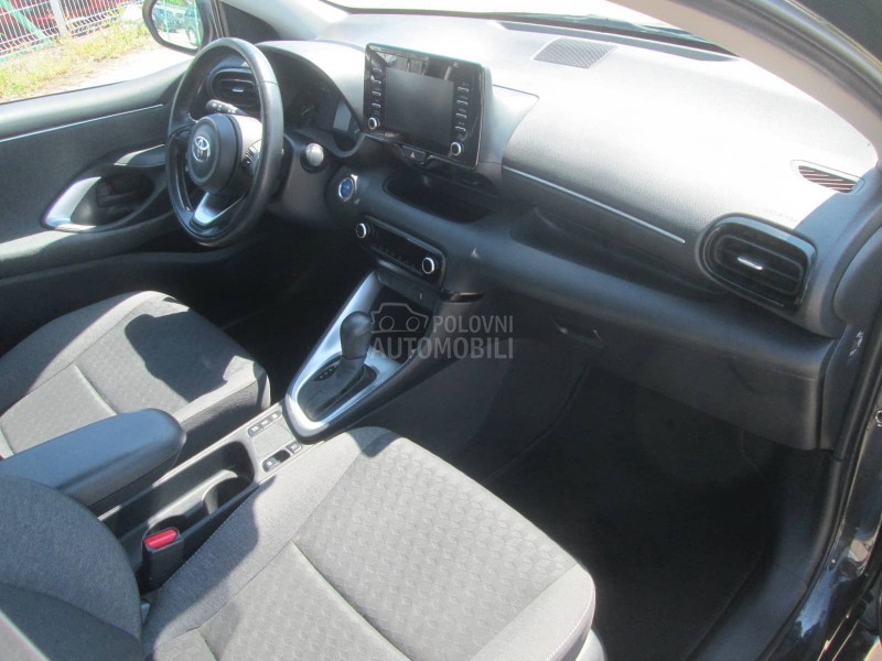 Toyota Yaris 1.5 HYBRIDE