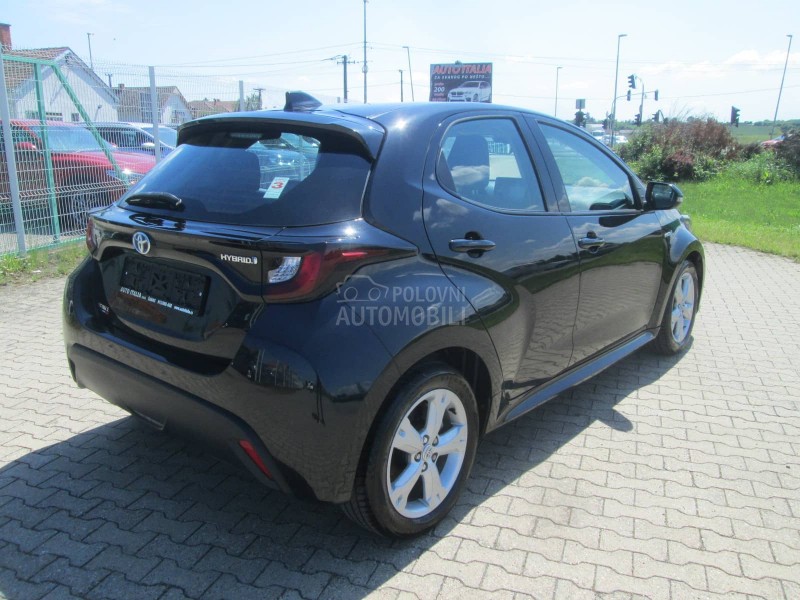 Toyota Yaris 1.5 HYBRIDE