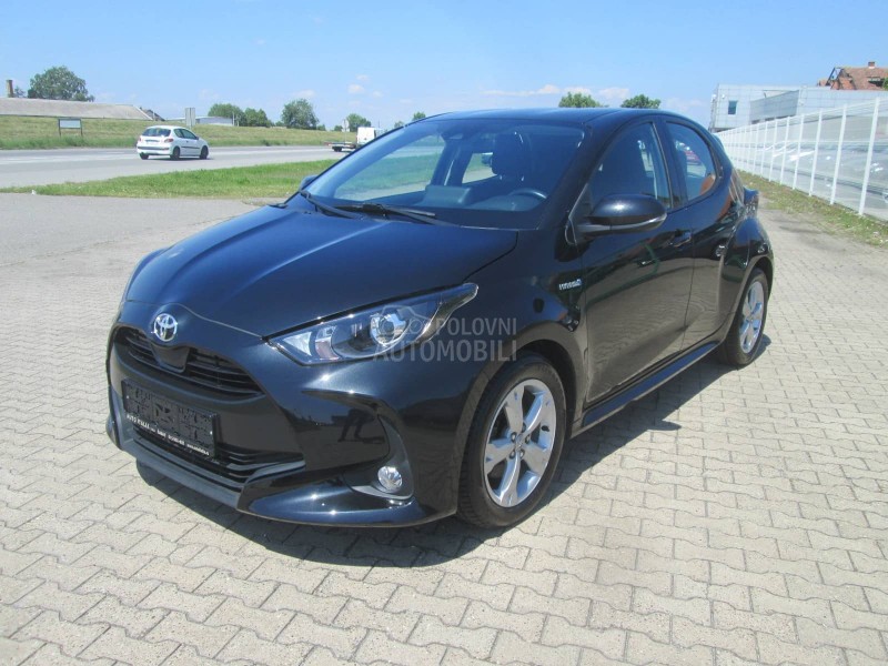 Toyota Yaris 1.5 HYBRIDE