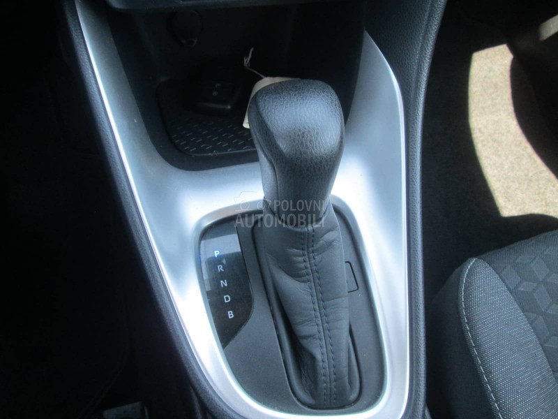 Toyota Yaris 1.5 HYBRIDE