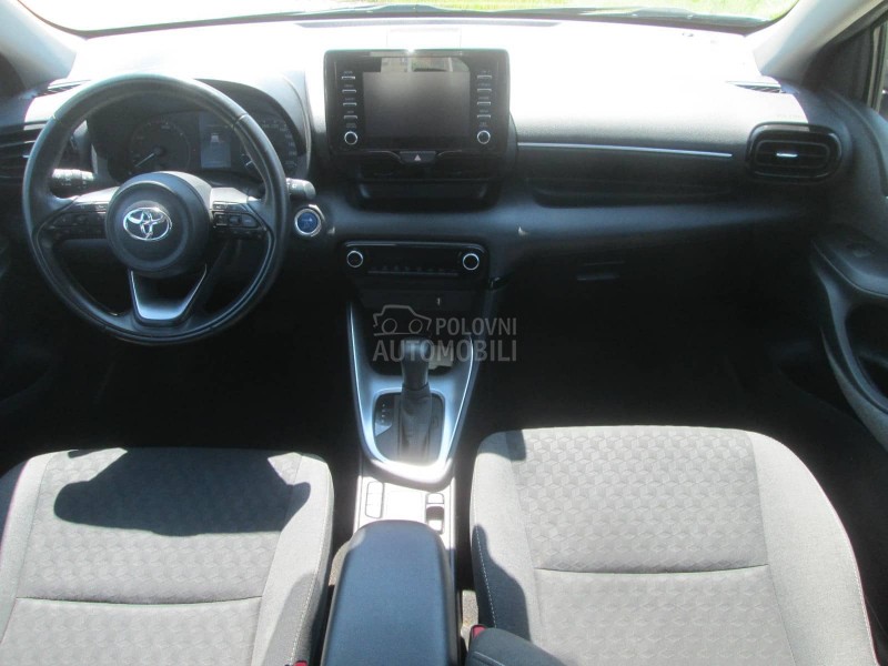 Toyota Yaris 1.5 HYBRIDE