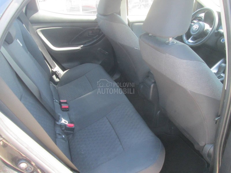 Toyota Yaris 1.5 HYBRIDE