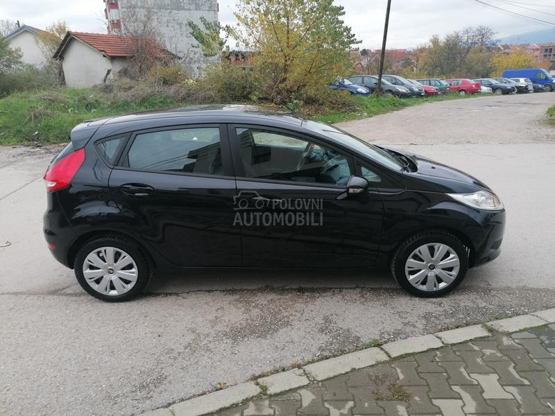 Ford Fiesta 1.2i TREND LINE CH